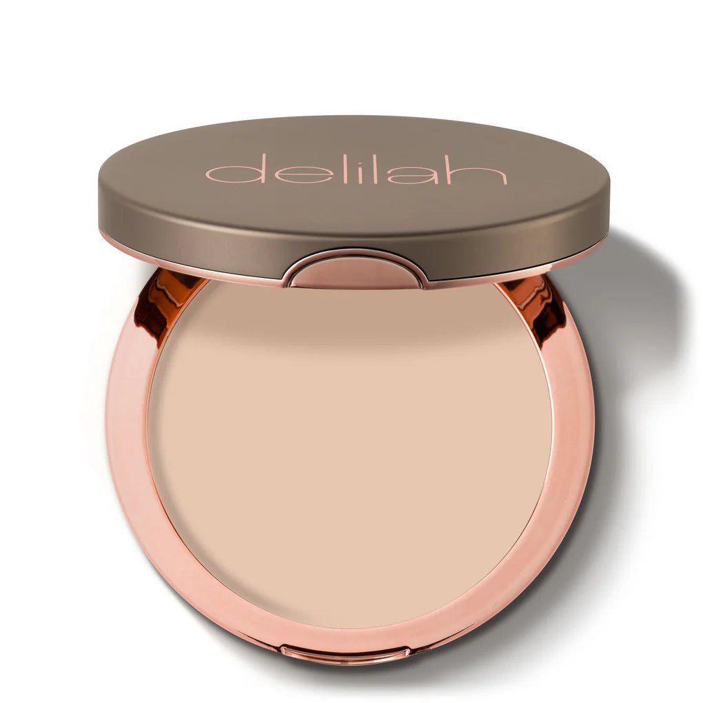Pure Touch Hyaluronic Pressed Powder | Delilah